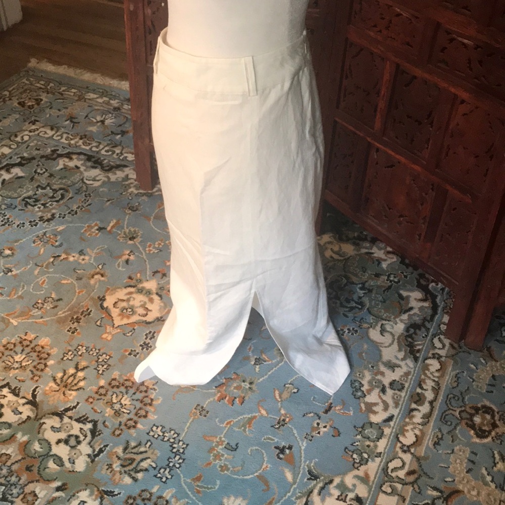 Women’s skirts